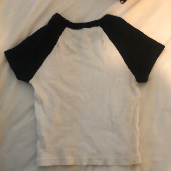 Forever 21 cropped shirt || - Picture 3 of 3